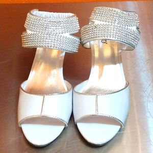 Ashro white and silver 3 inch heels 9m.